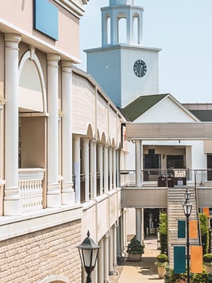 carrier-outdoor-shopping-area-tall