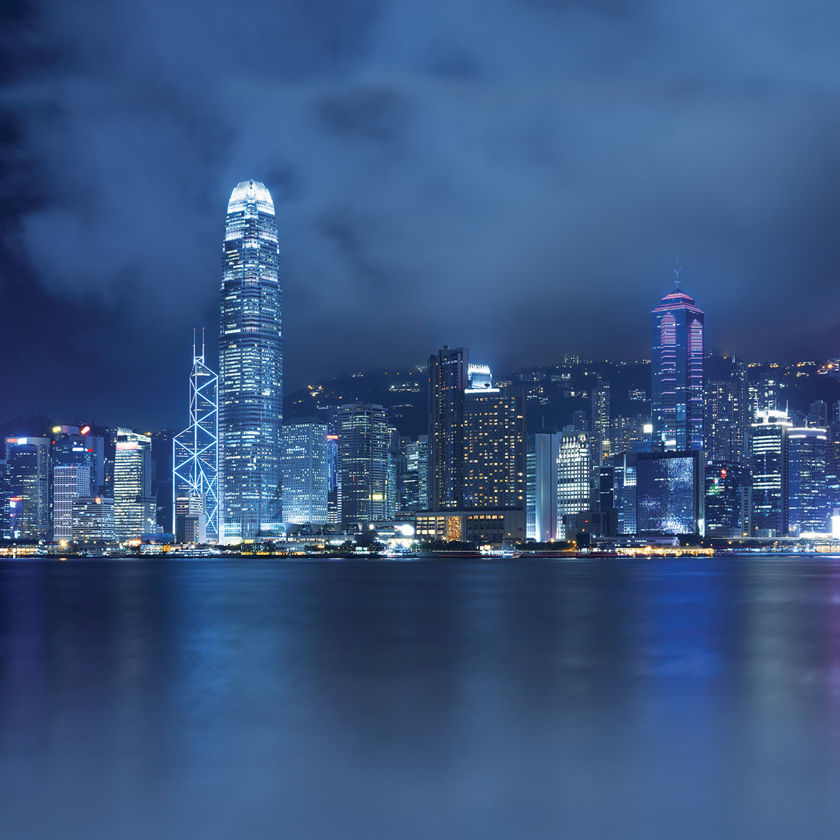 carrier-city-at-night-blue_sq1