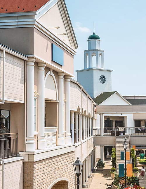 carrier-outdoor-shopping-area-tall