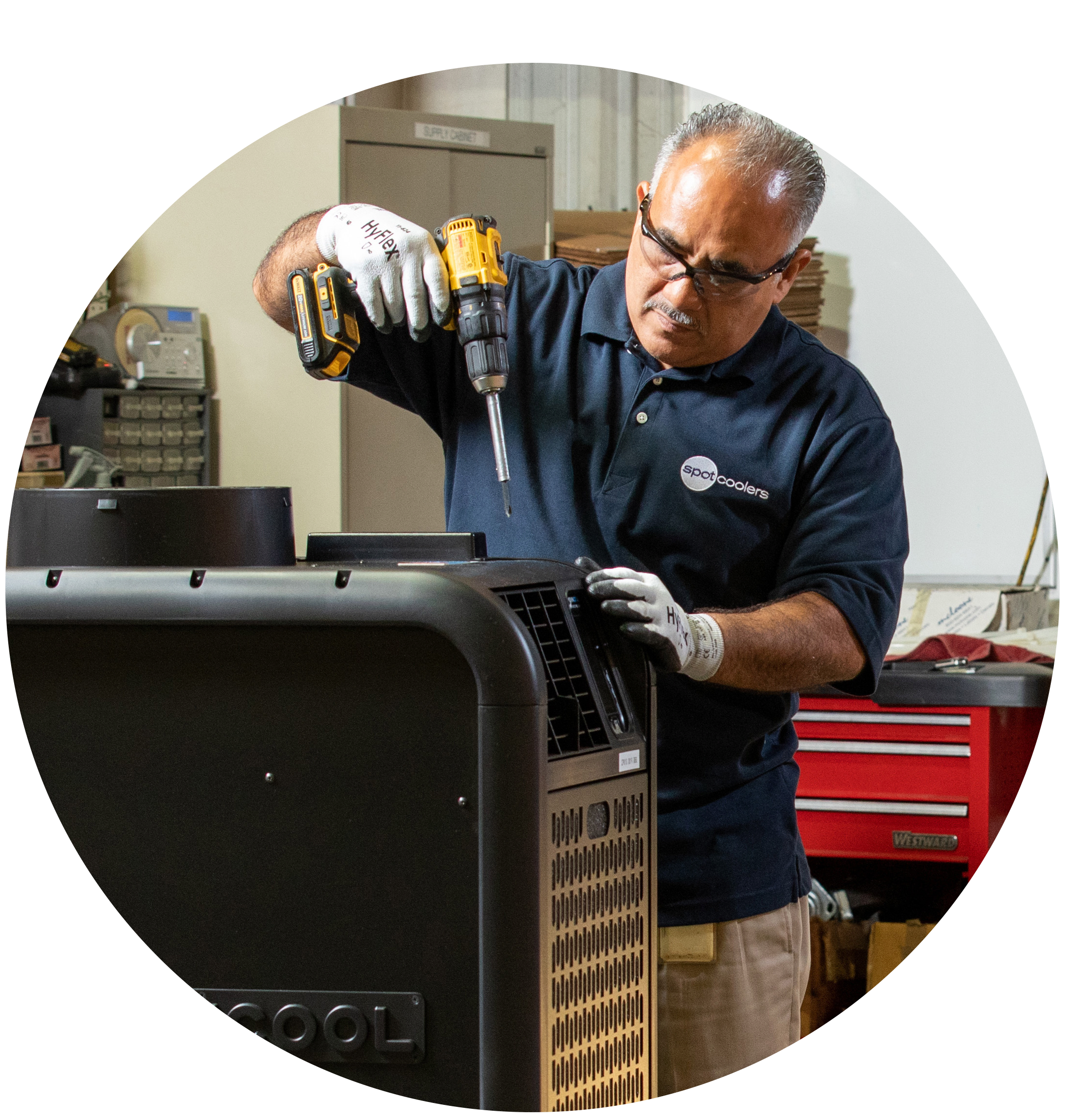 Spot-Coolers-Technician-3a-ellipse