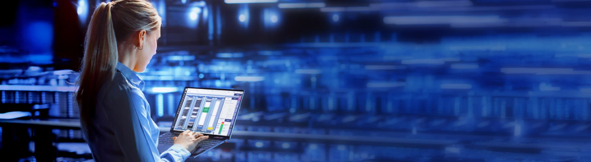 carrier-woman-using-tablet-in-data-center