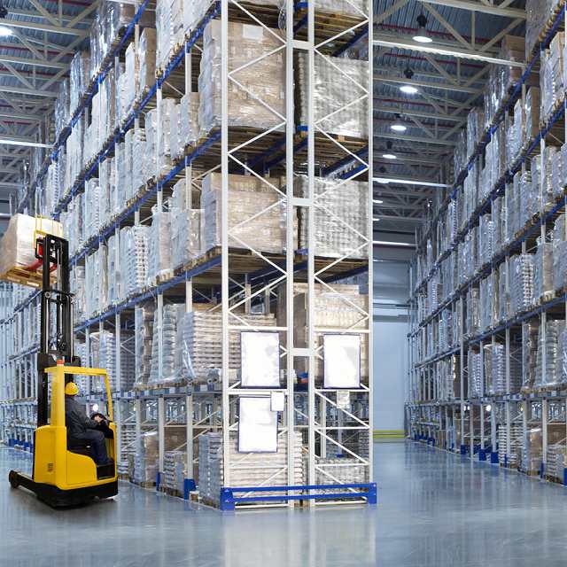 Storage_and_logistics_Carrier_Rental_banner_2