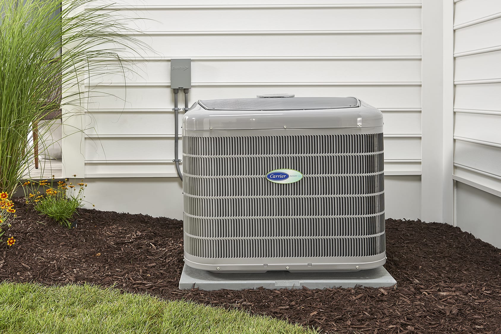Carrier_Outdoor_Unit_Straight_On-3x2