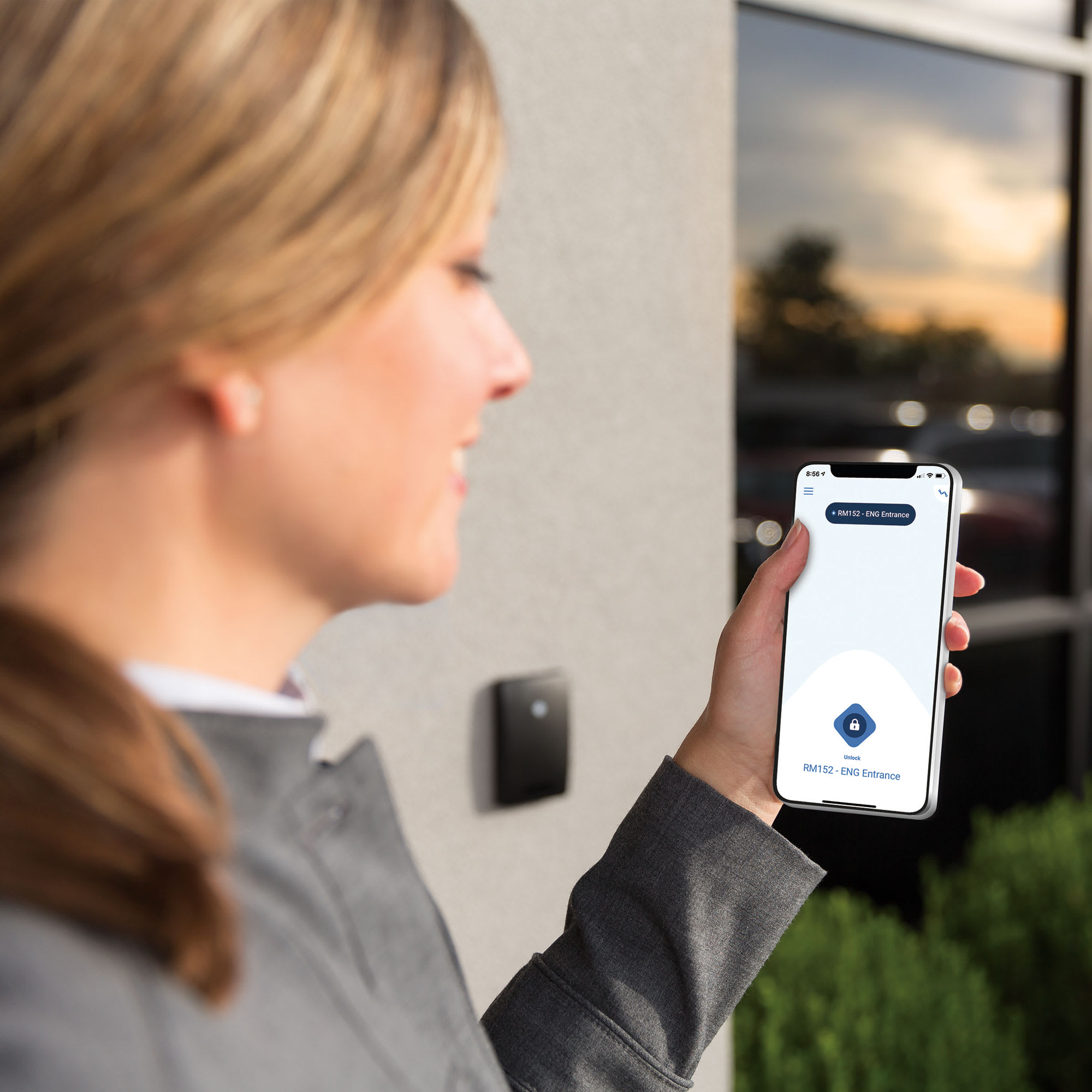 mobile-credentials-iphone-access-1x1