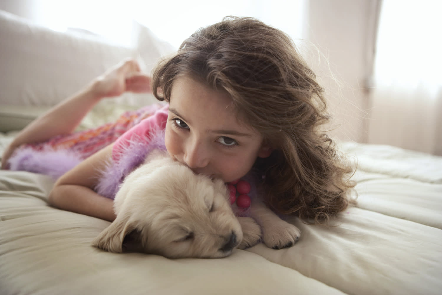 comfortable-girl-with-pet