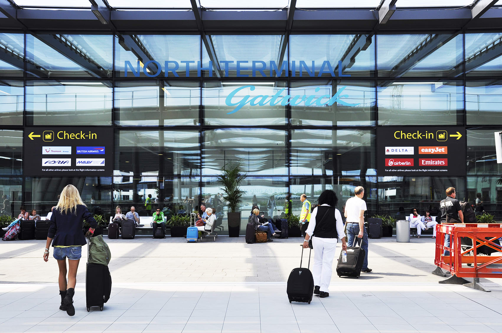 carrier-case-study-gatwick-airport-buildings-towards_-carbon-neutral