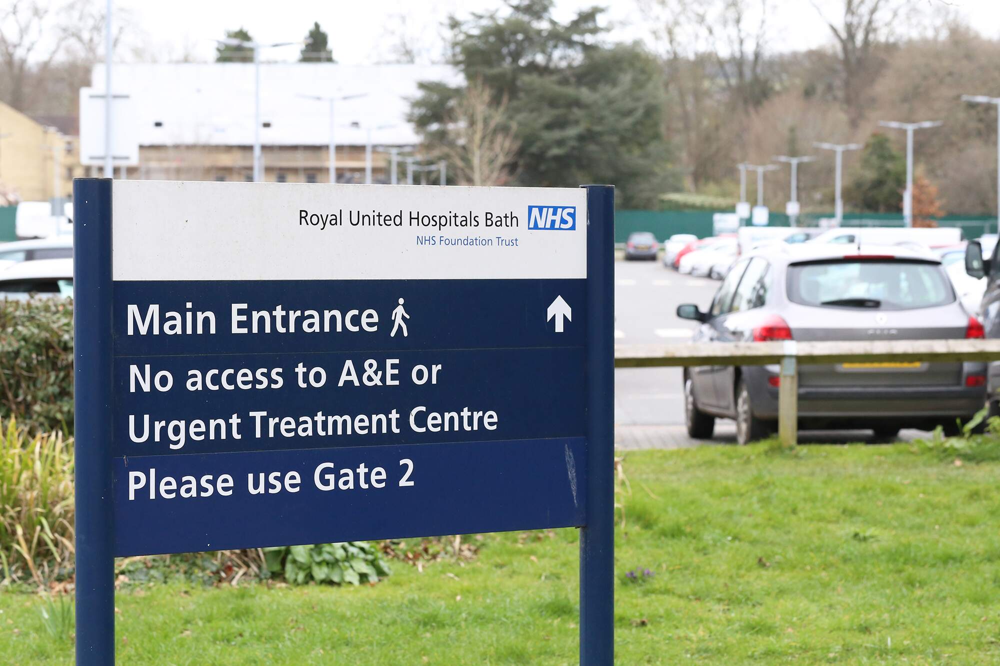 front-of-royal-united-hospital-bath