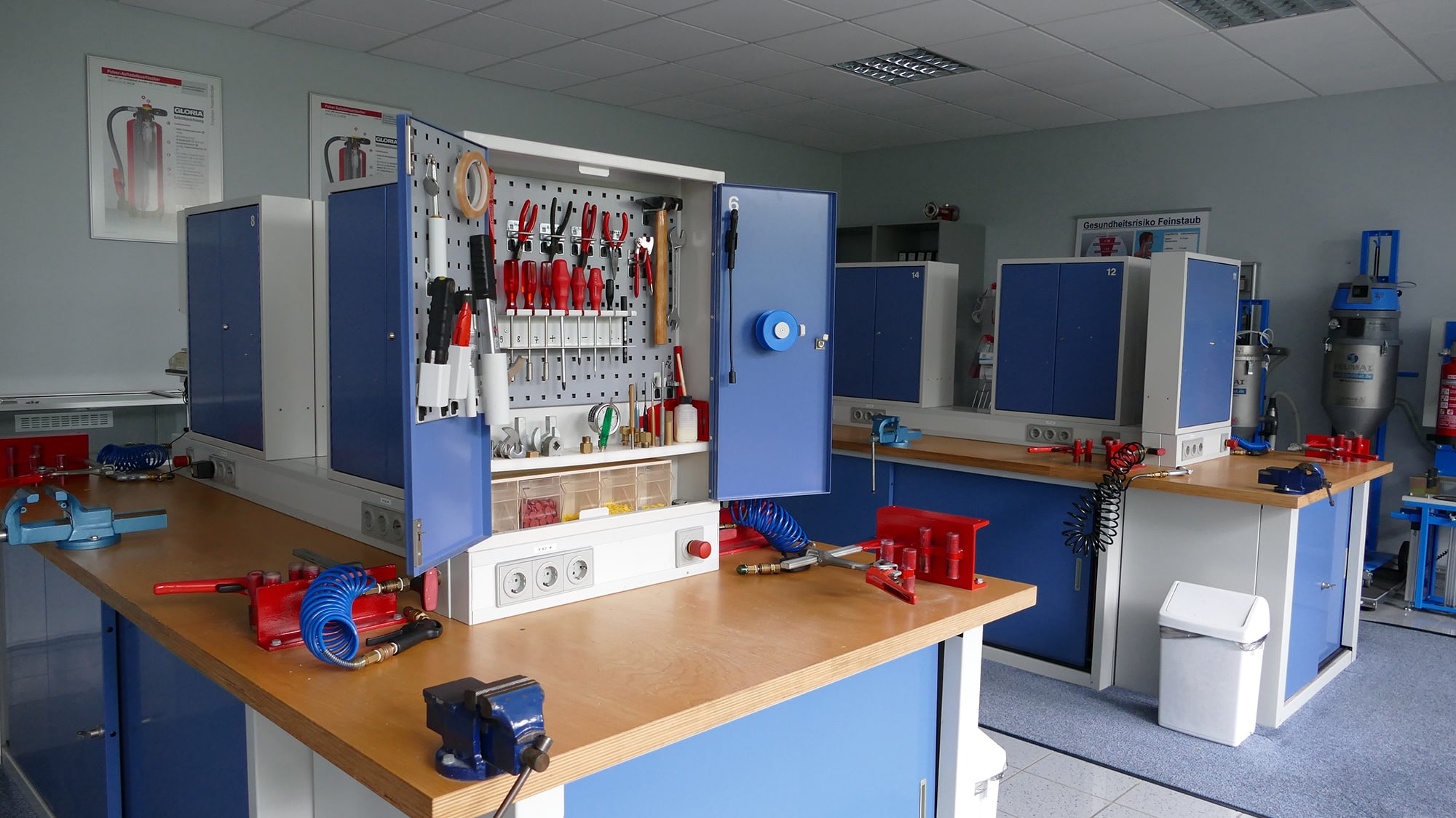 praktischer-schulungsraum praktischer-schulungsraum