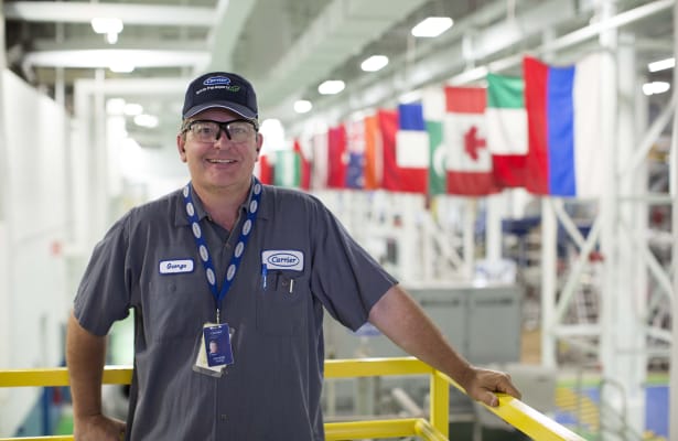 carrier-worker-leed-certified-factory