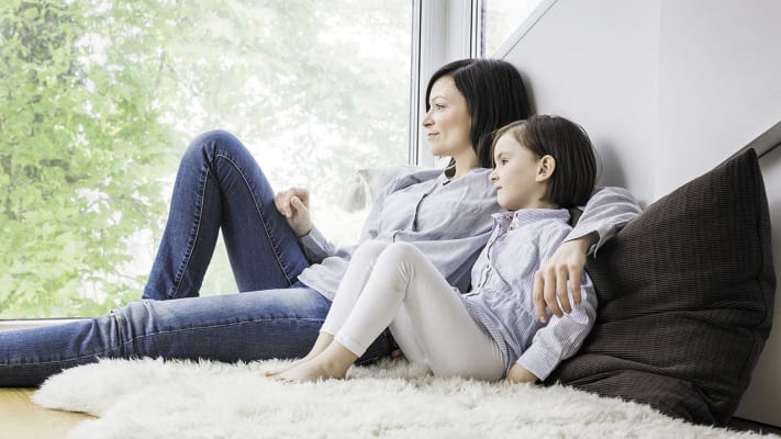mother-and-child-on-bed