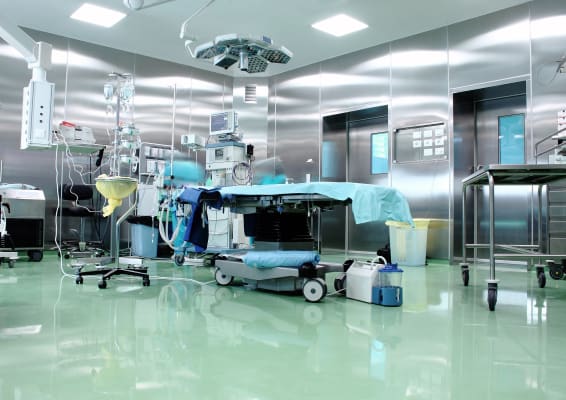 hospital-operating-room-with-operating-table