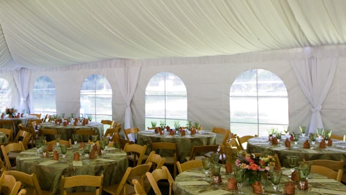 5 Tips for Choosing a Summer Corporate Event