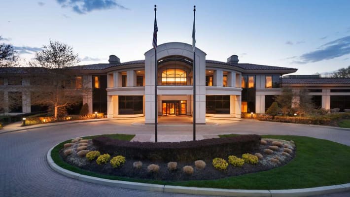 carrier-hotel-entryway-at-dusk