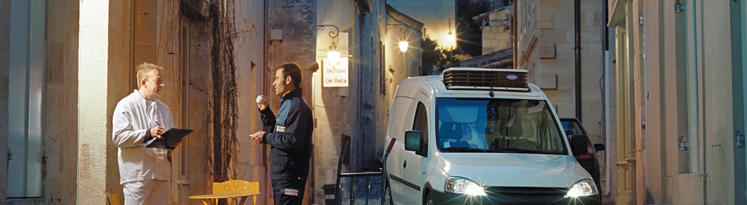 shopkeeper-delivery-van-carrier-neos_c