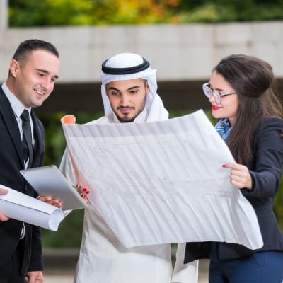 business-people-discussing-plans_sq