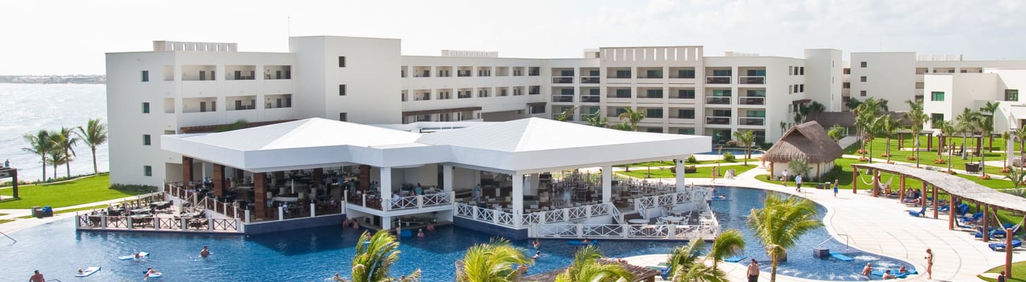 hotel-resort-swimming-pool_h