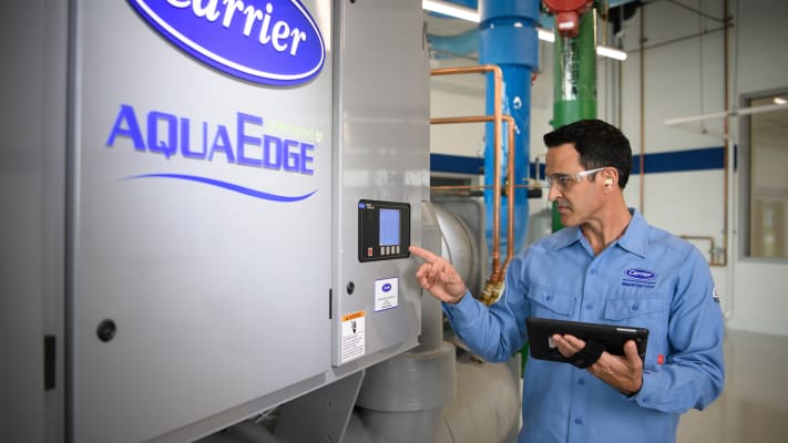 carrier-service-technician-programming-chiller