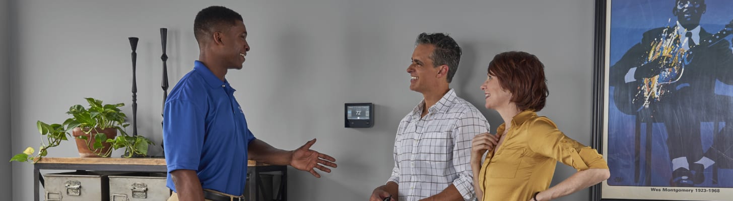 heat-pump-service-appointment-with-homeowners-hero-d