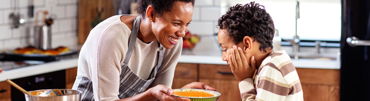 mother-son-kitchen-2000x550