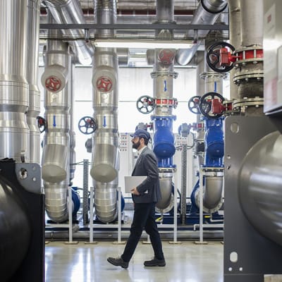 carrier-bluedge-service-on-factory-site_sq