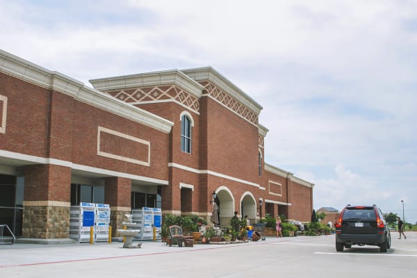 retailer-reduces-the-environmental-impact