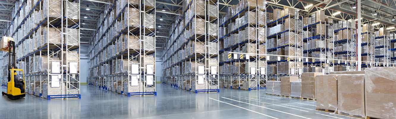 Storage_and_logistics_Carrier_Rental_banner