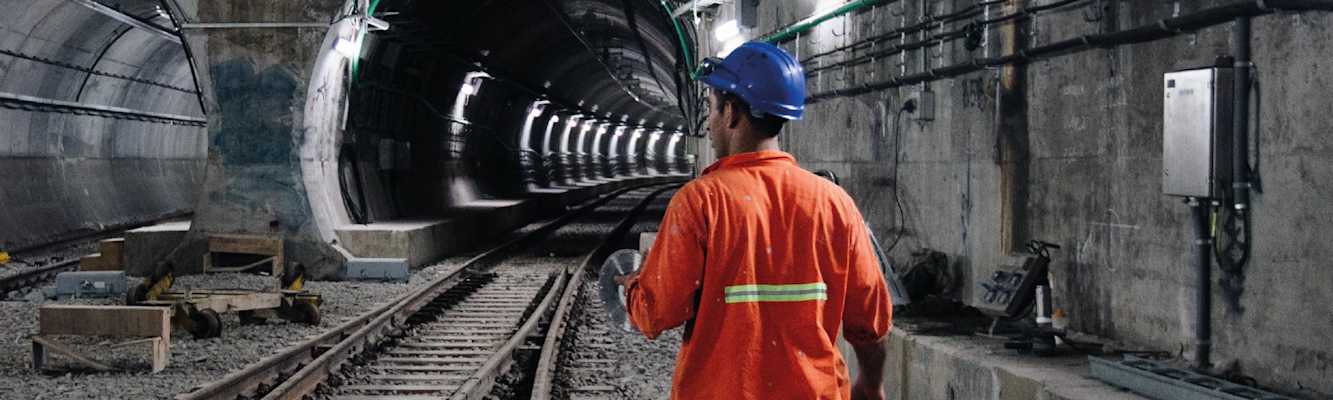 Tunnel_public_sector_Carrier_Rental_banner