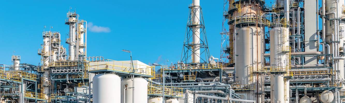 Petrochimical_industry_Carrier_Rental_banner