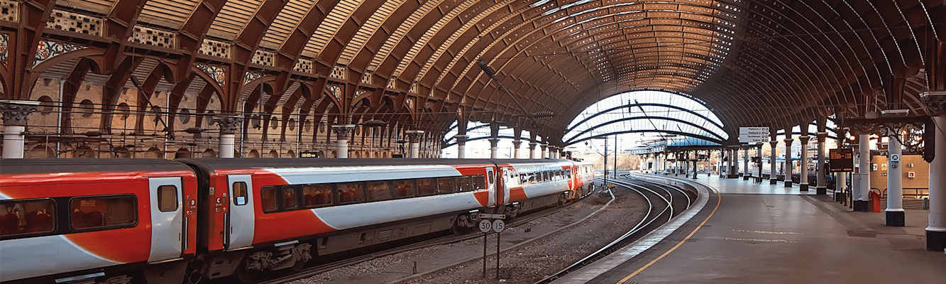 Storage-and-distribution_case-study_Train-depot_UK-banner