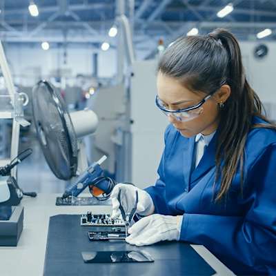 Manufacturing_case-study_electronic-manufacturer_UK-square-banner