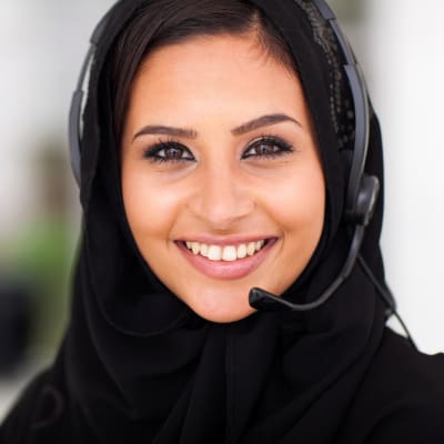 woman-headset-telephone_sq