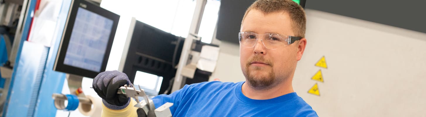 cnc-machine-operator_h