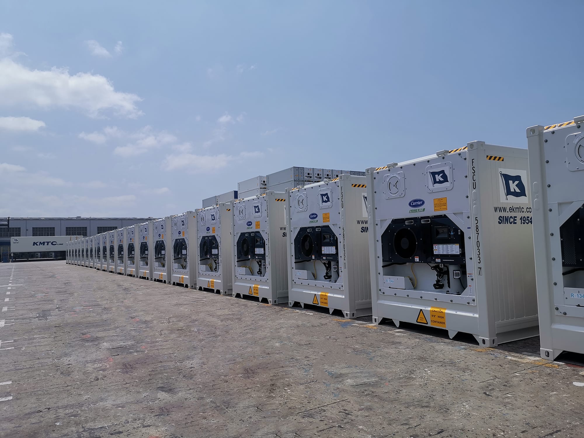 KMTC Adds 900 EnergyEfficient Carrier Transicold PrimeLINE Units for