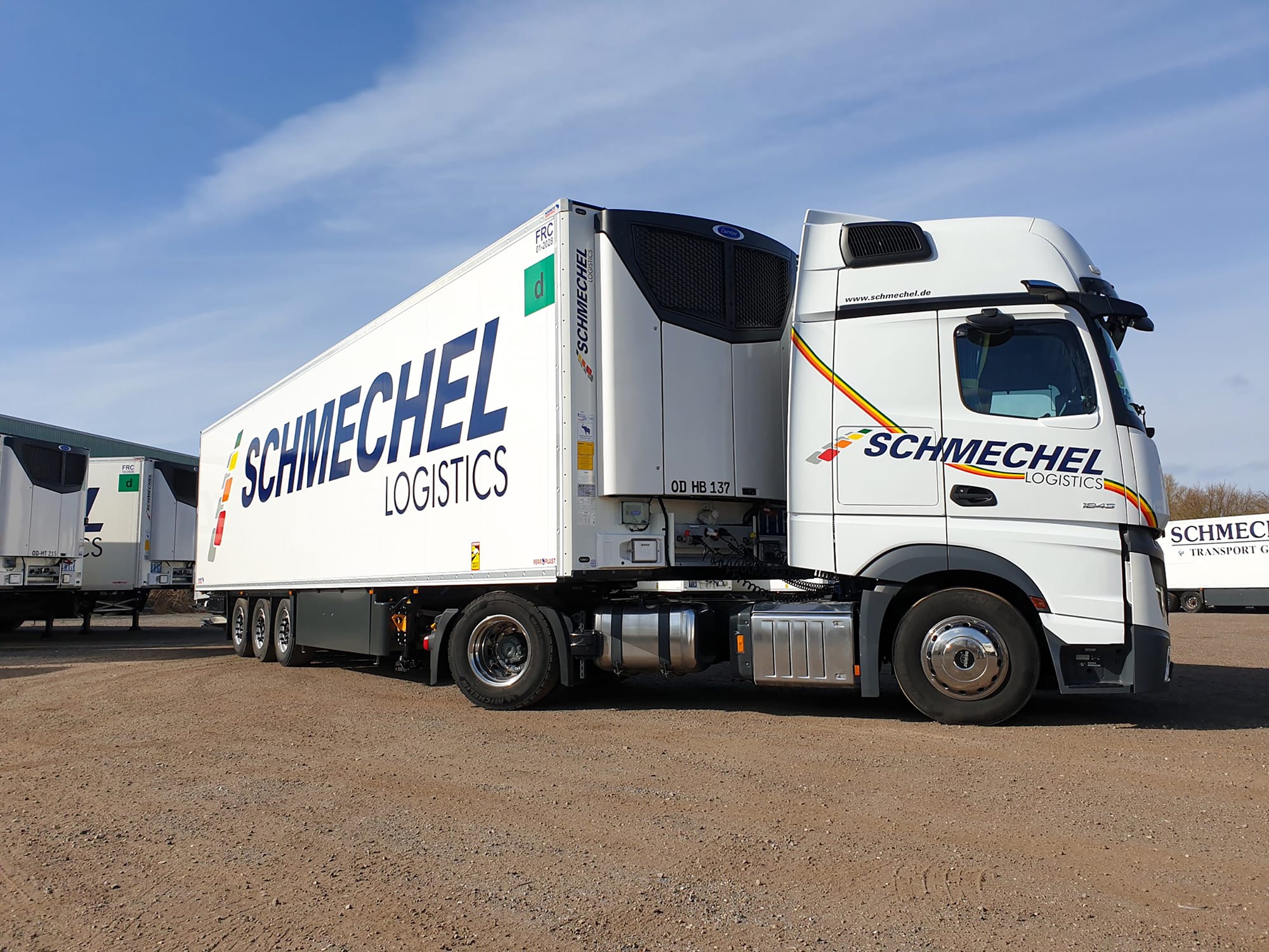 schmechel-logistics-carrier-transicold-refrigerated-trailer-vector-unit-edrive-technology