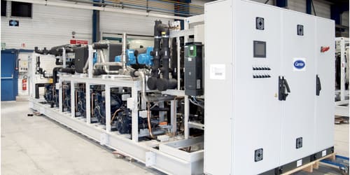 Combined heating and cooling CO2 refrigeration unit