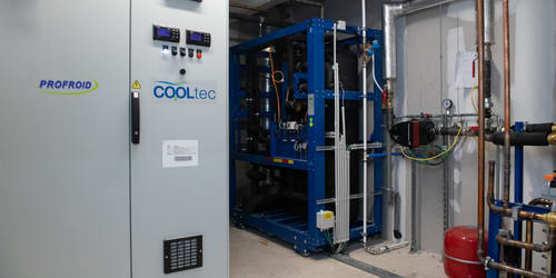 Hospital CO2 refrigeration unit